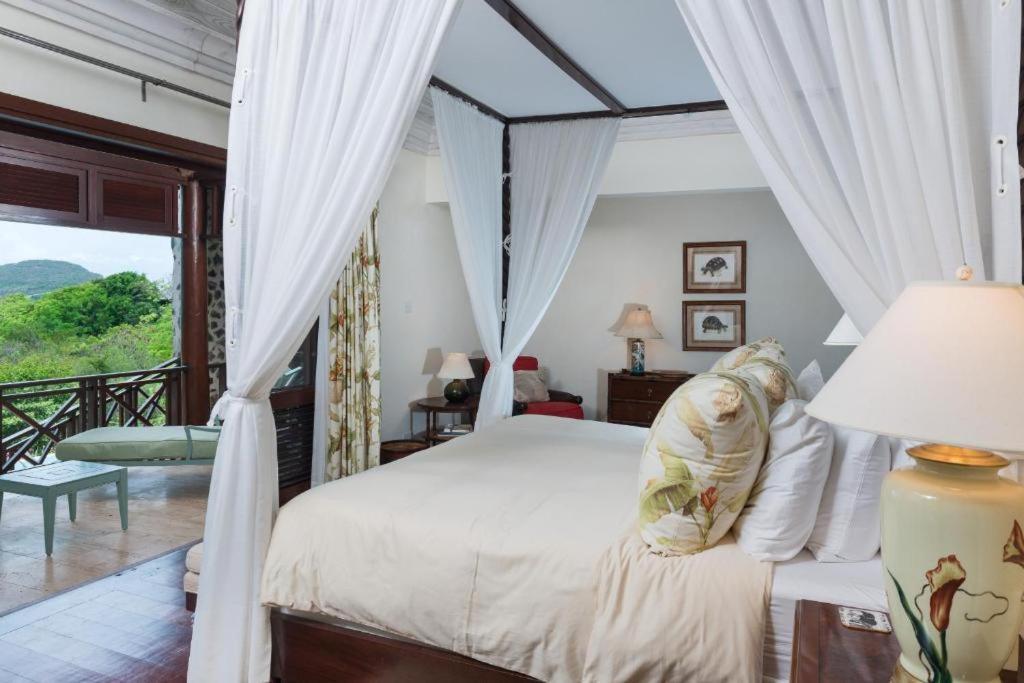 Canouan Estate Resort&Villas Charlestown Exterior foto